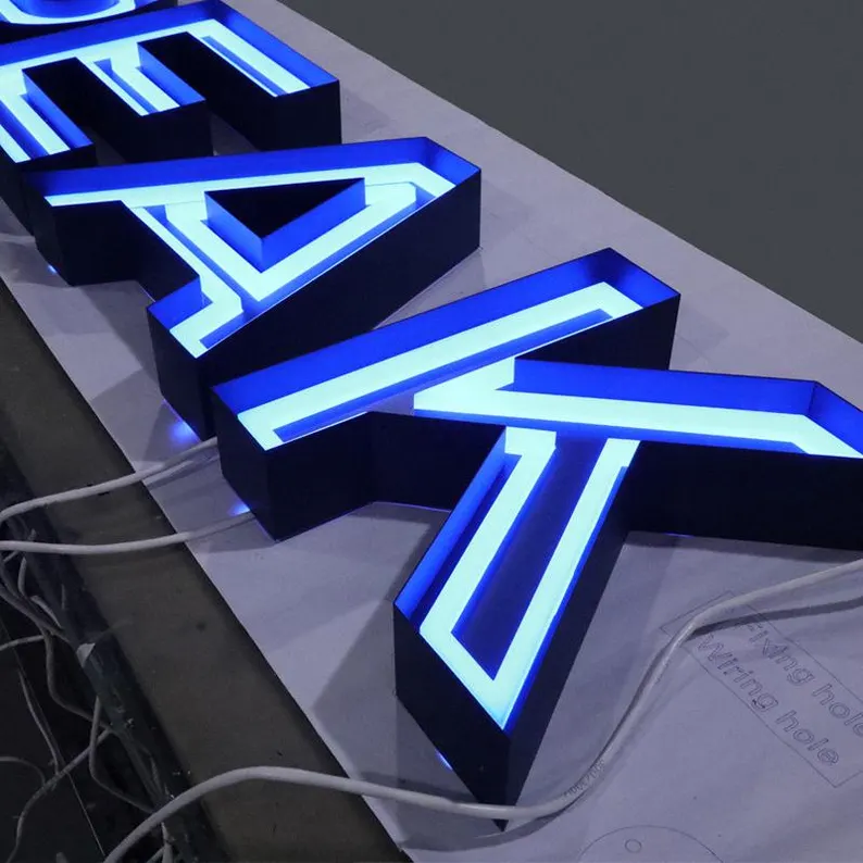 ステンレス製LED文字